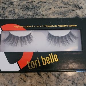 NEW never used Tori Belle magnetic Selfie lashes